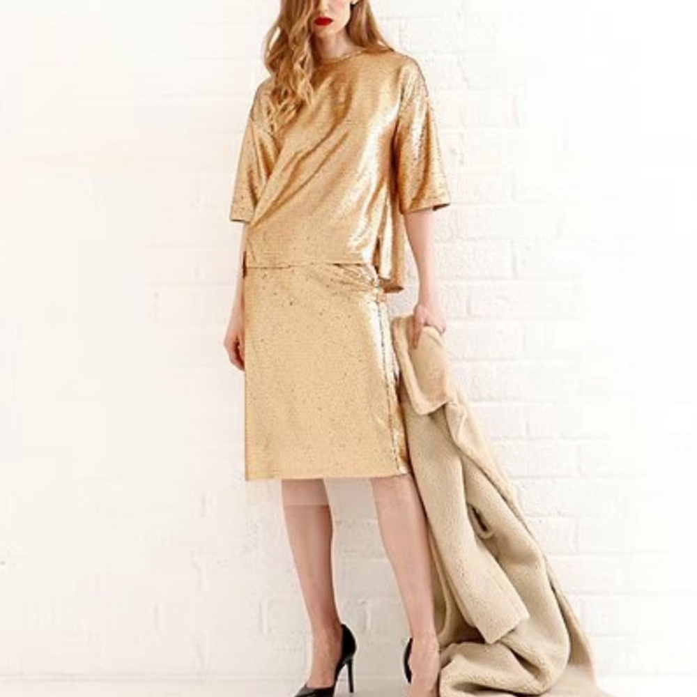 NWT LE’ AL.X Gold Sequin Top and Skirt Set size M/8